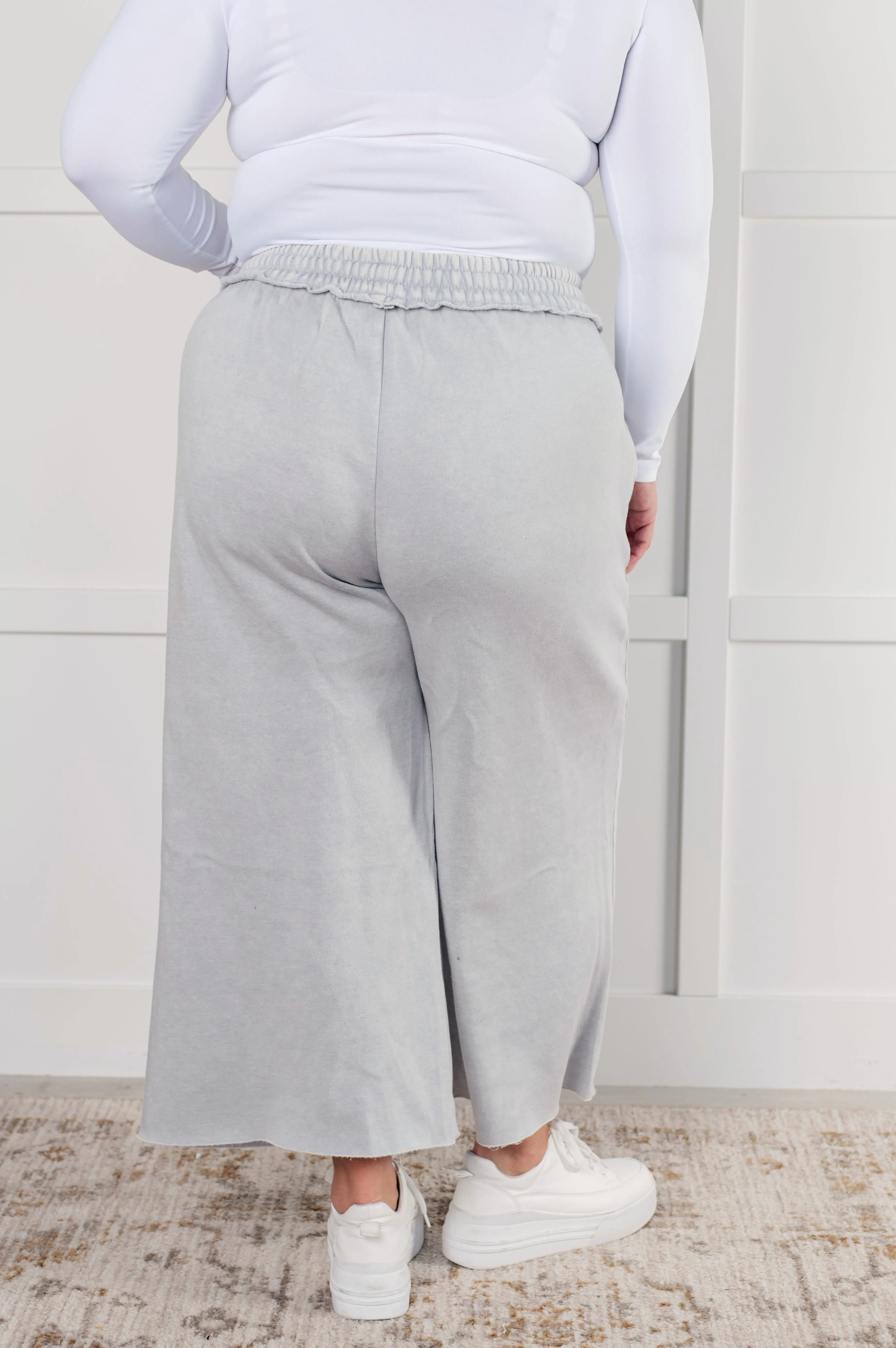 Acid Wash Fleece Wide Leg Cropped Sweatpants - Light Grey