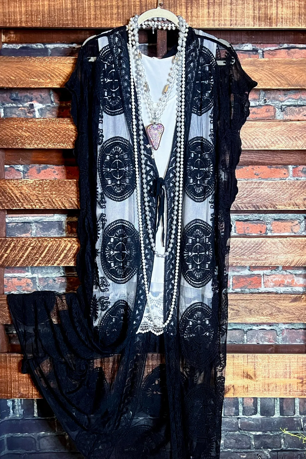 DARLING DREAMER LACE MAXI DUSTER VEST IN BLACK