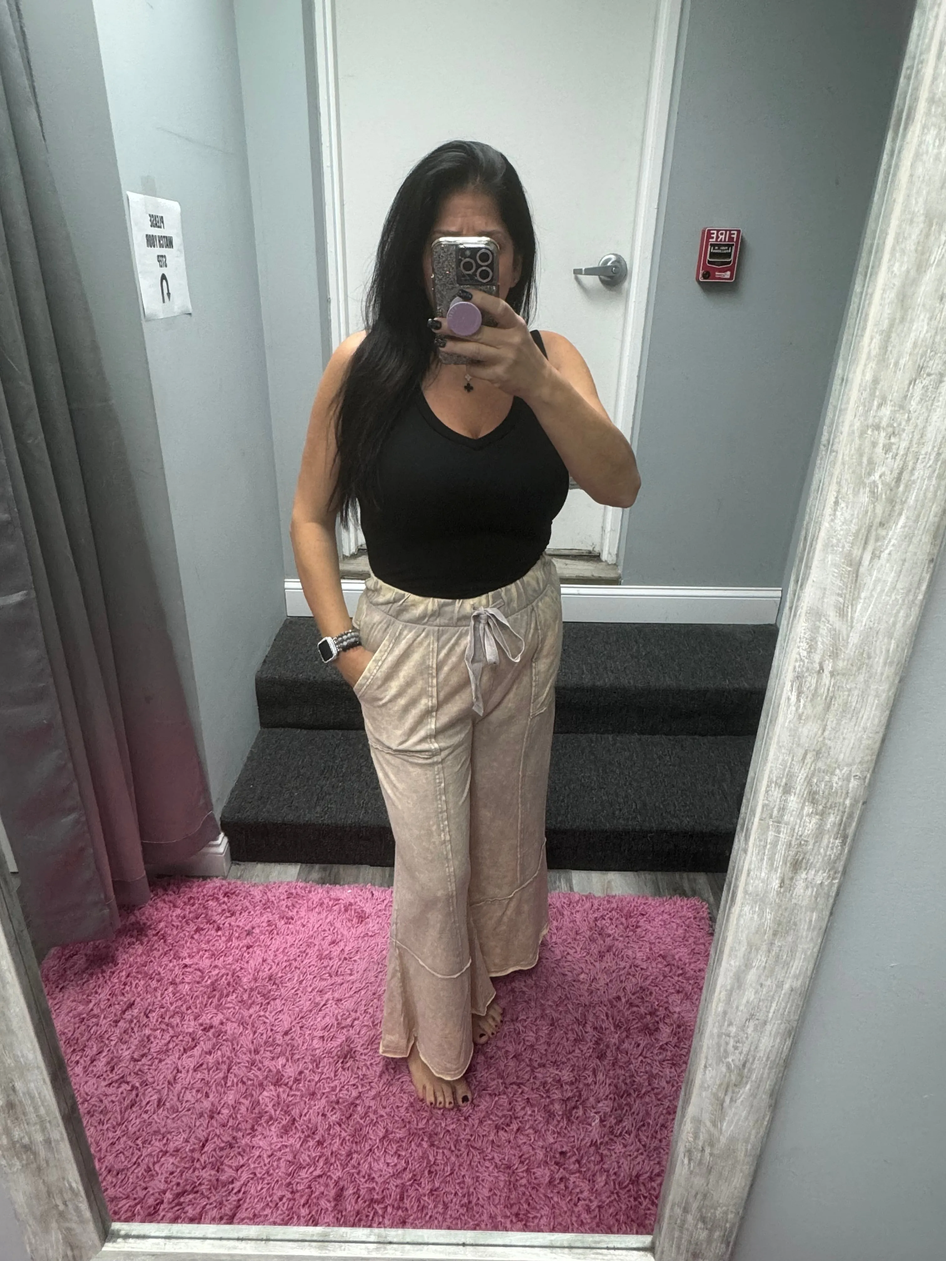 EXPOSED-SEAM FLARE HEM PANTS WITH POCKETS - ASH BLACK OR ASH MOCHA