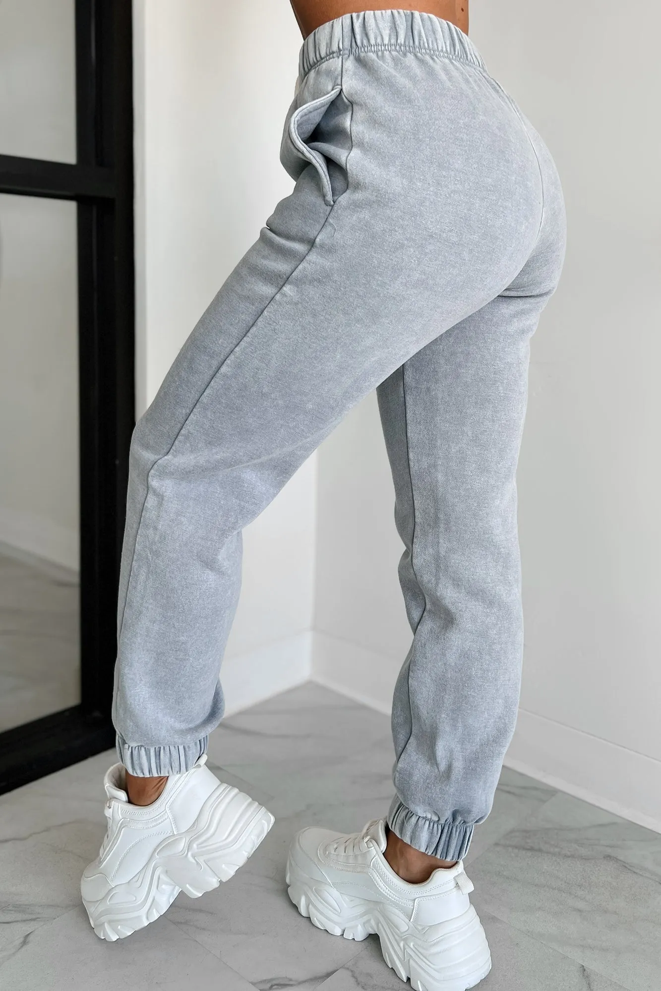 Finnegan Zenana Acid Wash Jogger Sweatpants (Sleet)