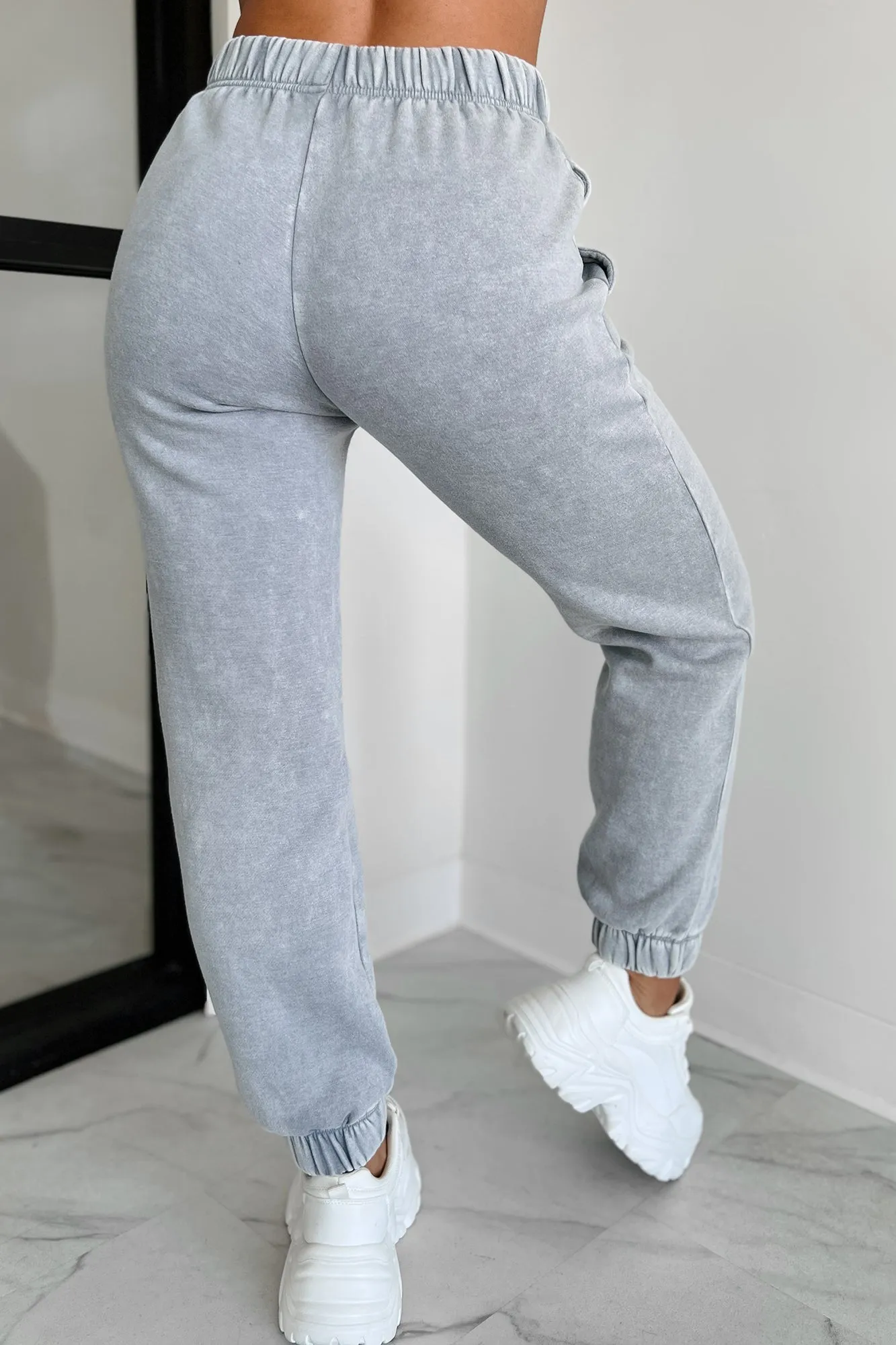 Finnegan Zenana Acid Wash Jogger Sweatpants (Sleet)