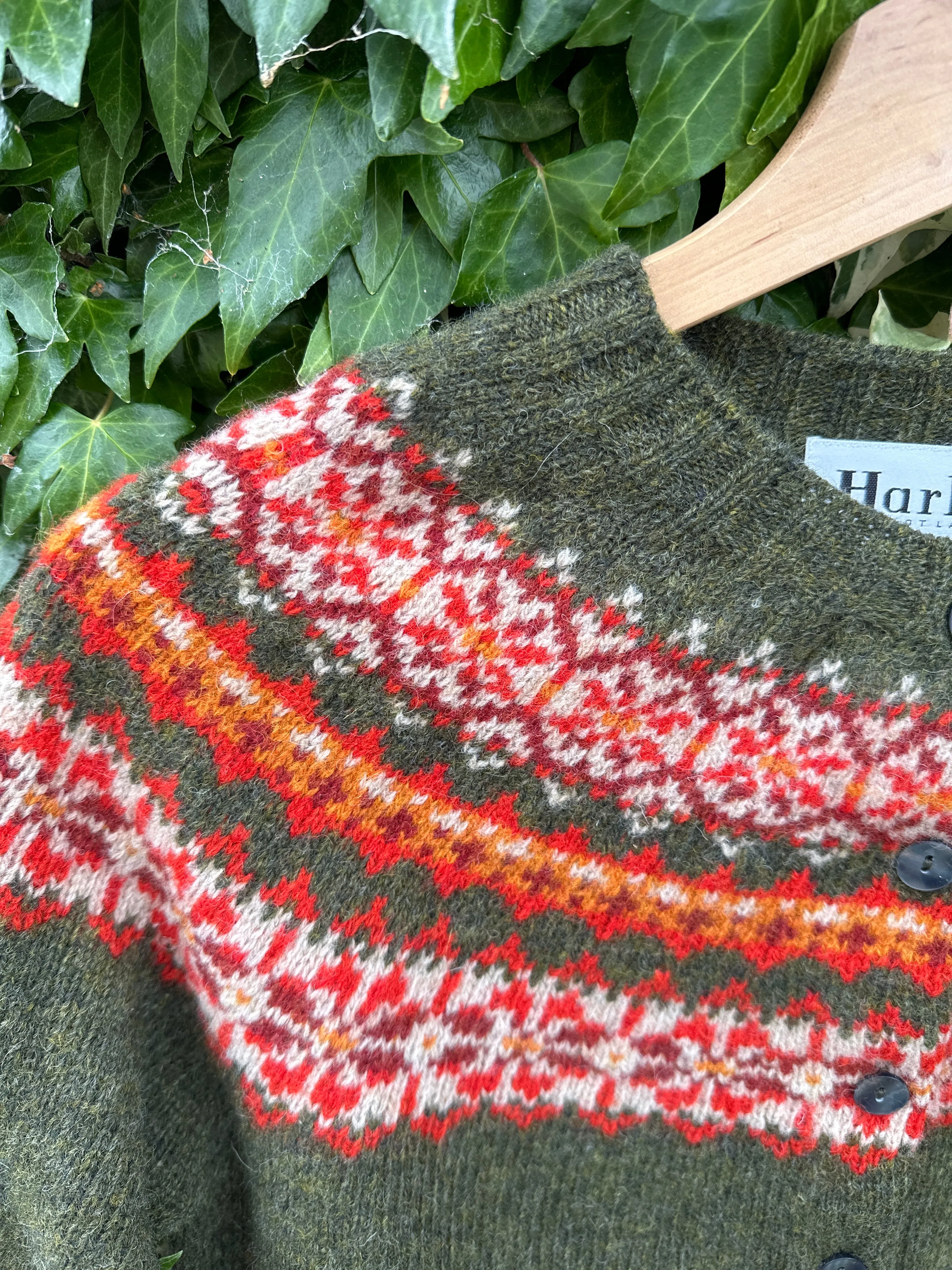 Harley Of Scotland New Fairisle Cardigan In Pineshadow