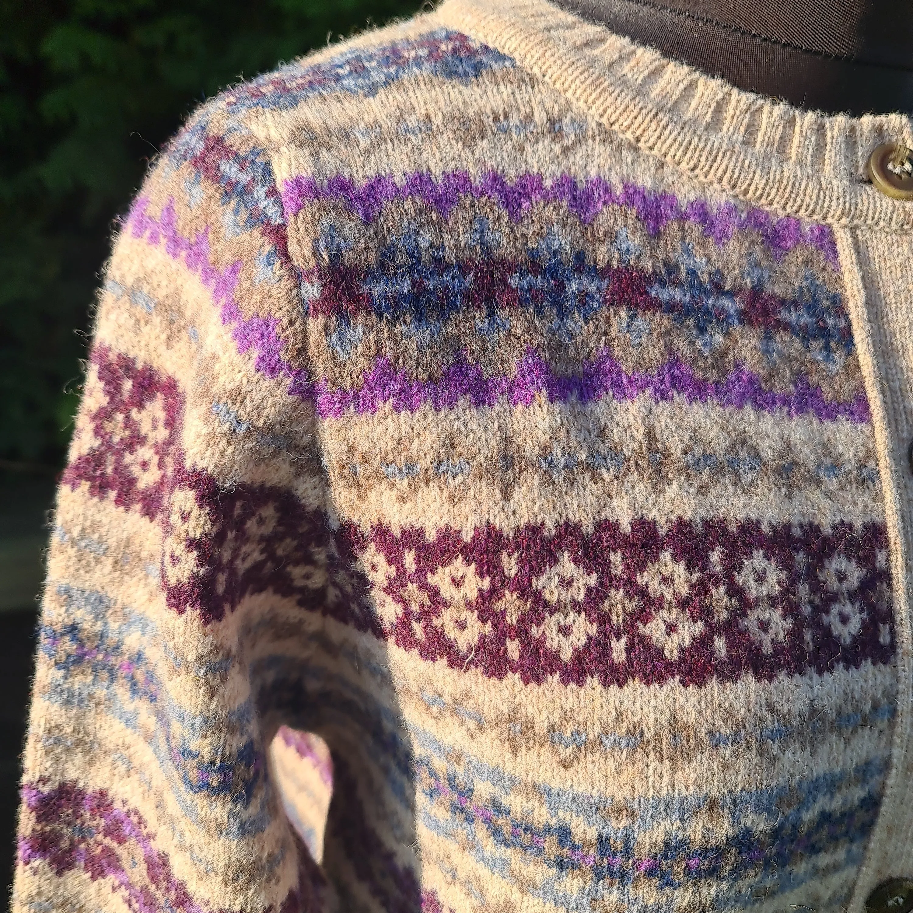 SALE Harley Of Scotland All Over Fairisle Cardigan In Tusk