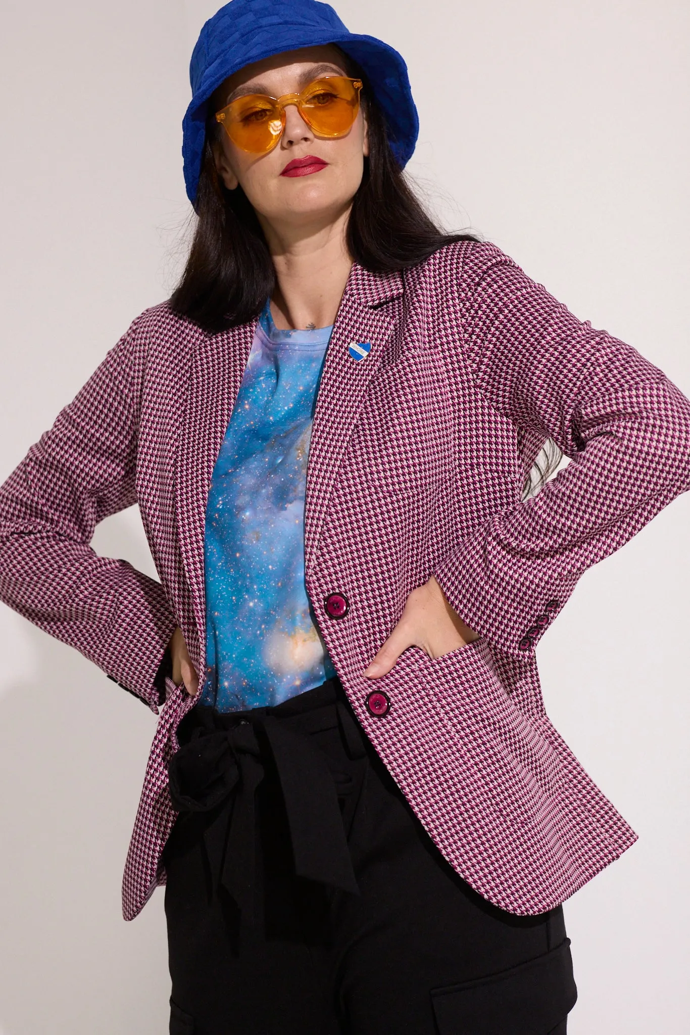 WORLD 5160W Hound Blazer Cerise Houndstooth